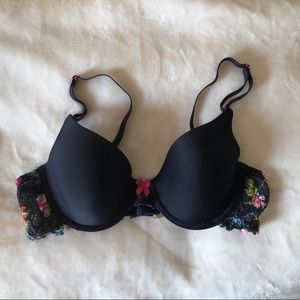 Maidenform Black Lace Back Bra